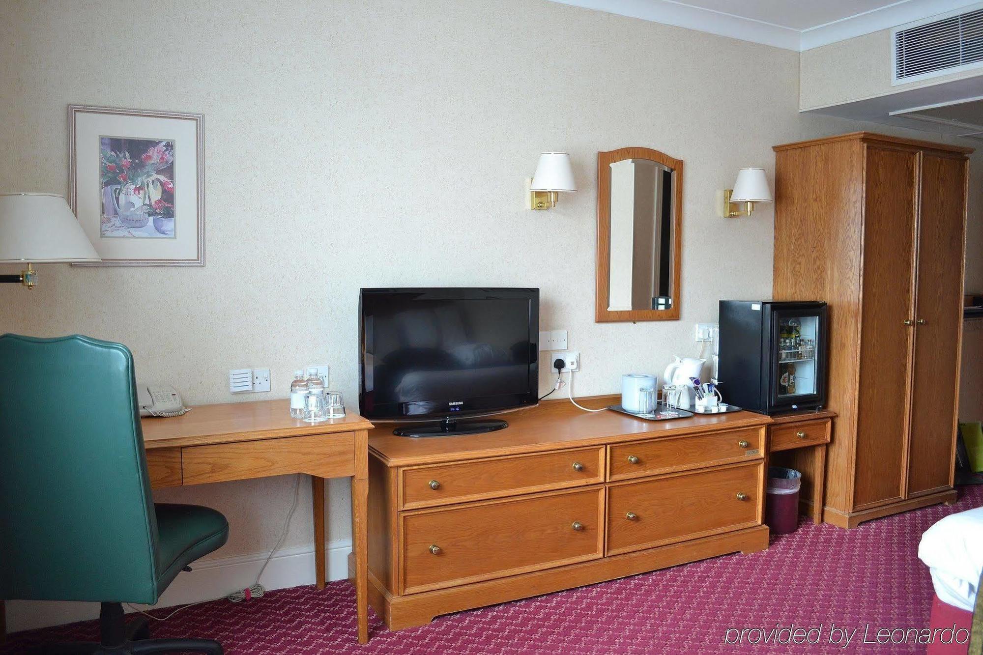 Holiday Inn Reading West By Ihg Buitenkant foto